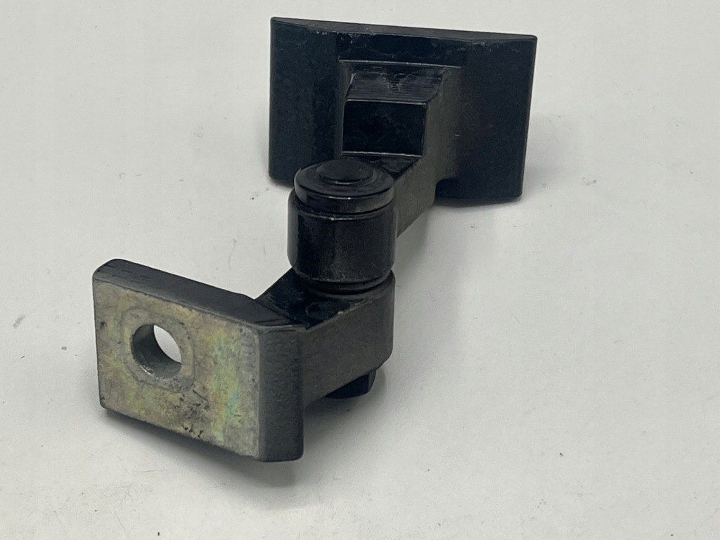 фото №1, Bmw 1 f40 петля дверь левый перед 7246067