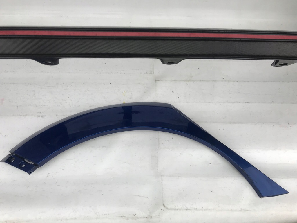 фото №1, Civic x type r молдинг na крыло правый задняя