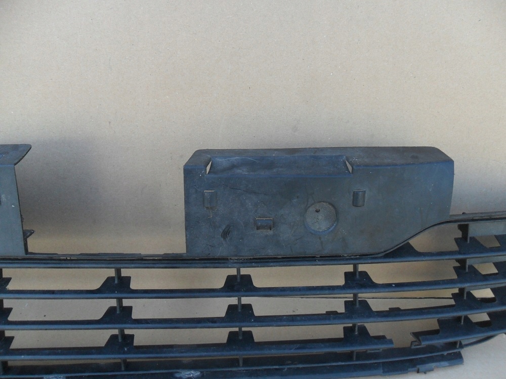 фото №6, Citroen c4 la 2004 2005 решётка средняя бампера