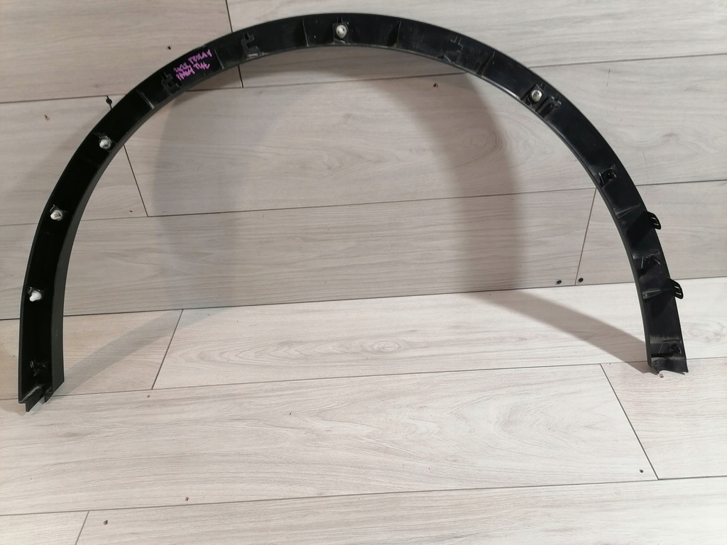 фото №9, Tesla y молдинг крыло правый задняя 1683862-00-a