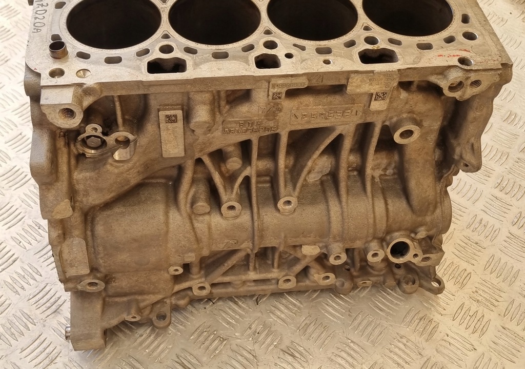 фото №7, Bmw f10 f20 f22 f30 f36 b47 2.0d блок двигуна 8513982 b47d20a