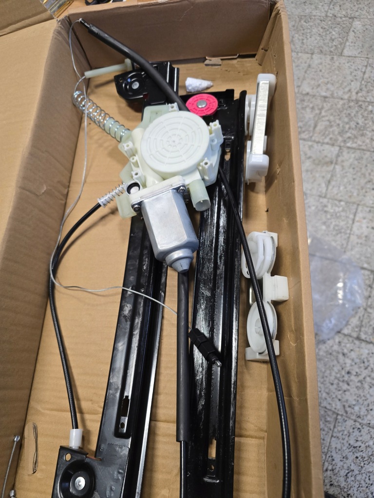 фото №5, Подъемник стекло перед левый mini r50, r53