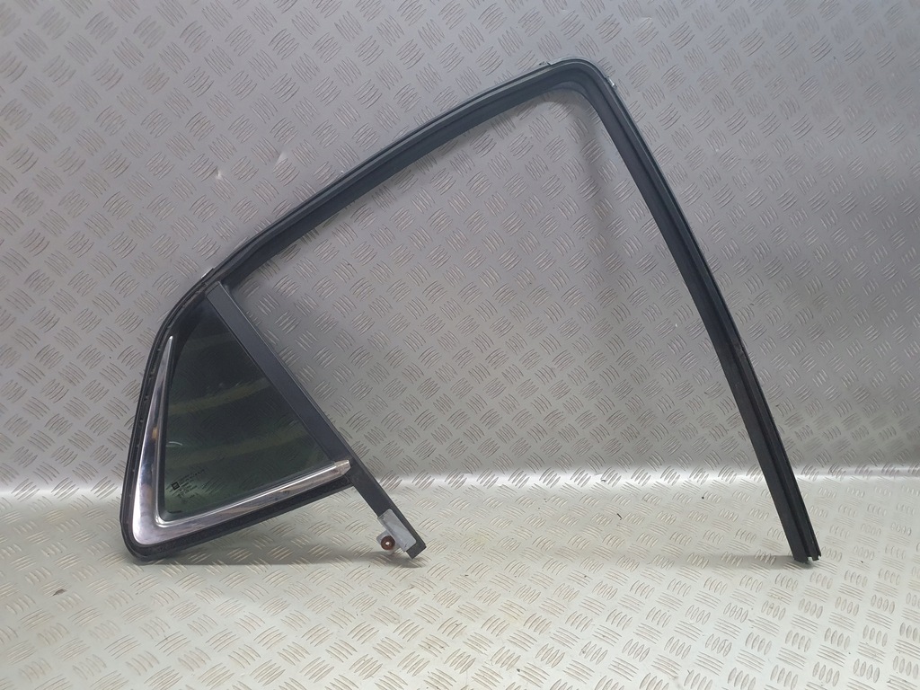 фото №1, Стекло правая задняя дверь хром mokka mokka x