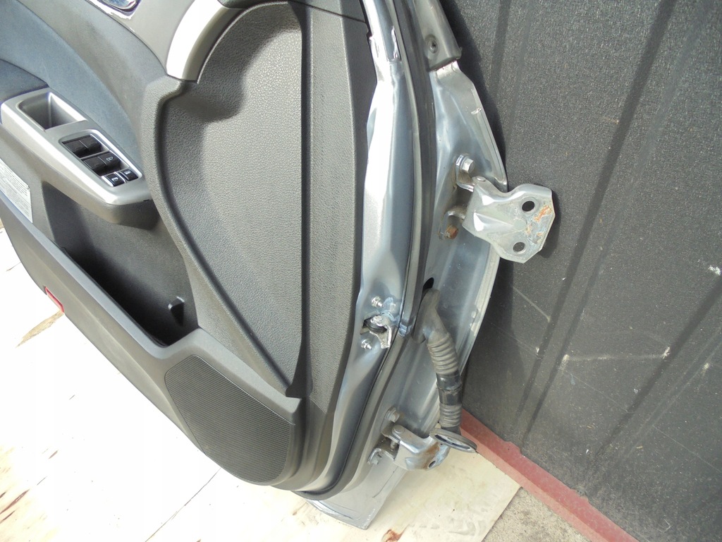 фото №10, Дверь левая перед subaru forester iii 2.0d 2009