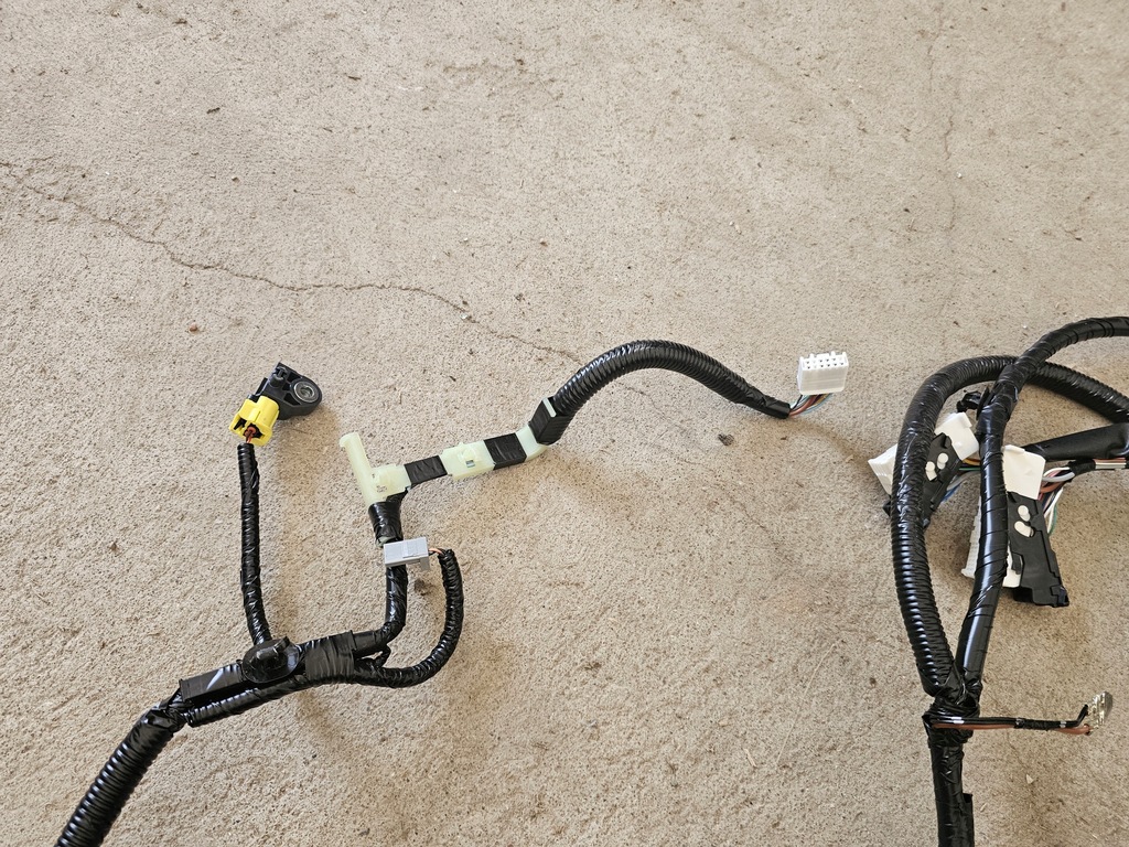 фото №10, Subaru crosstrek 22- жгут кабины салона правая 81503fn030 usa