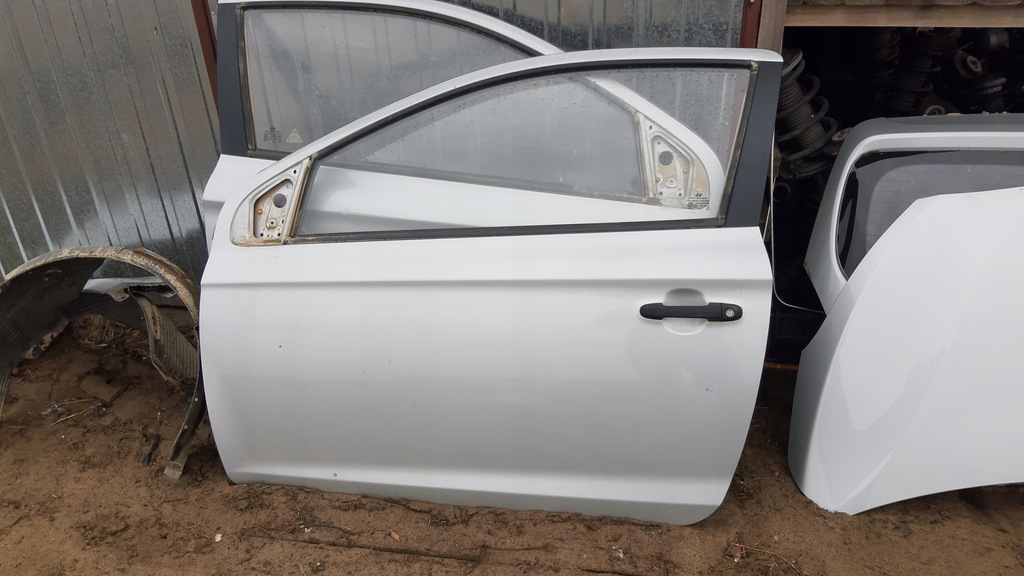 фото №1, Дверь левая hyundai i20 3d kod lak.rys