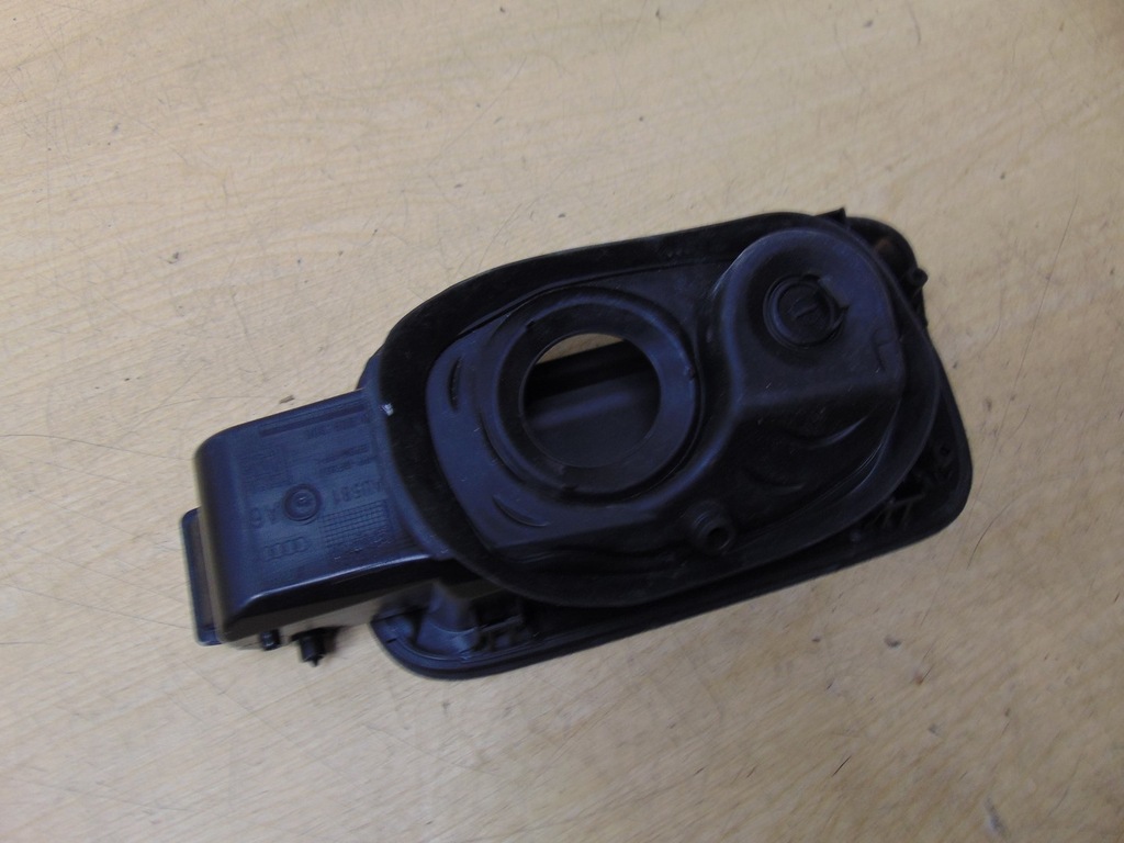 фото №10, Крышка заливной топлива кронштейн audi a6 c8 4k0809906