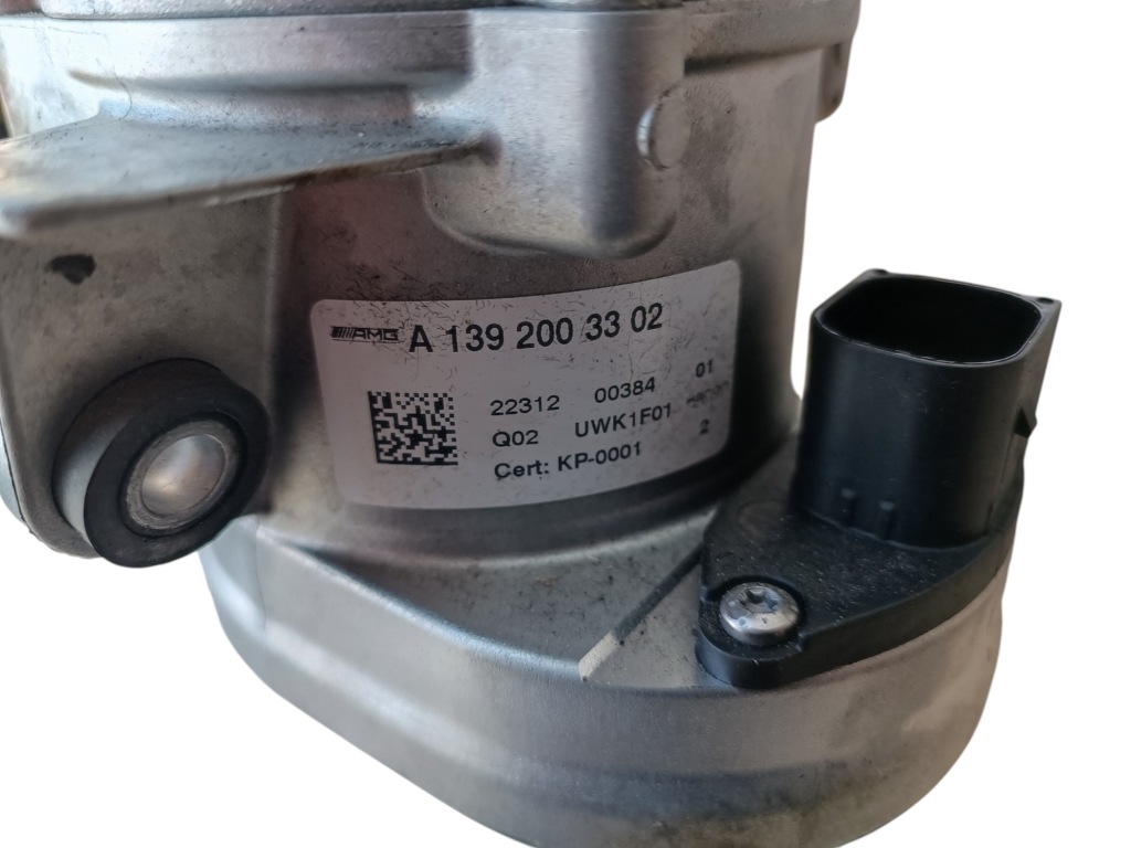 Насос воды mercedes w177 amg a45s a1392003302 с Разборки