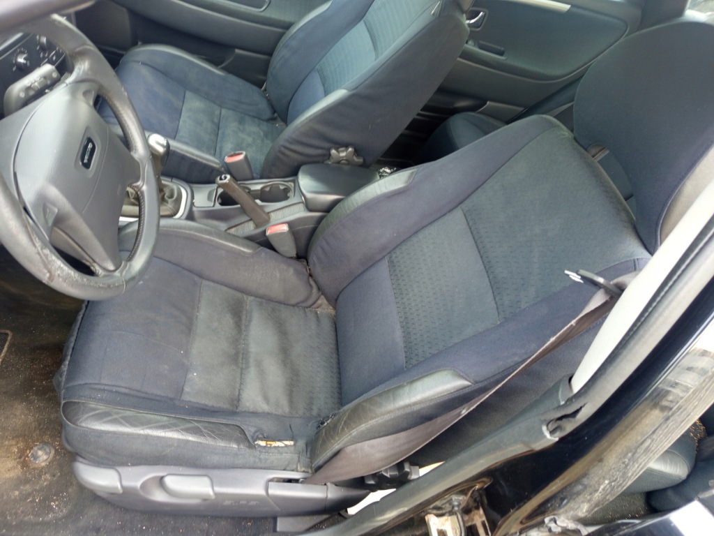Сиденье водителя тканевый volvo v40 2001 Недорого