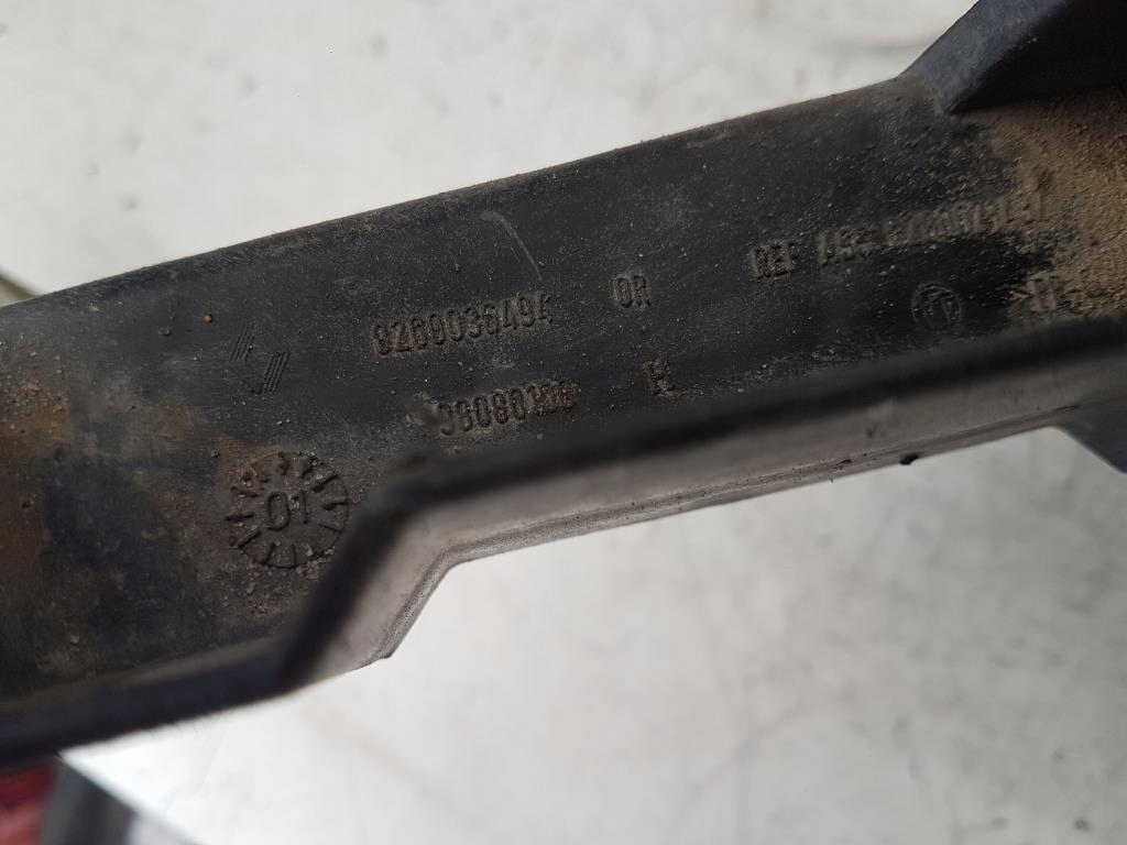 фото №6, Основание аккумулятор renault scenic i 1.9 dci rx4