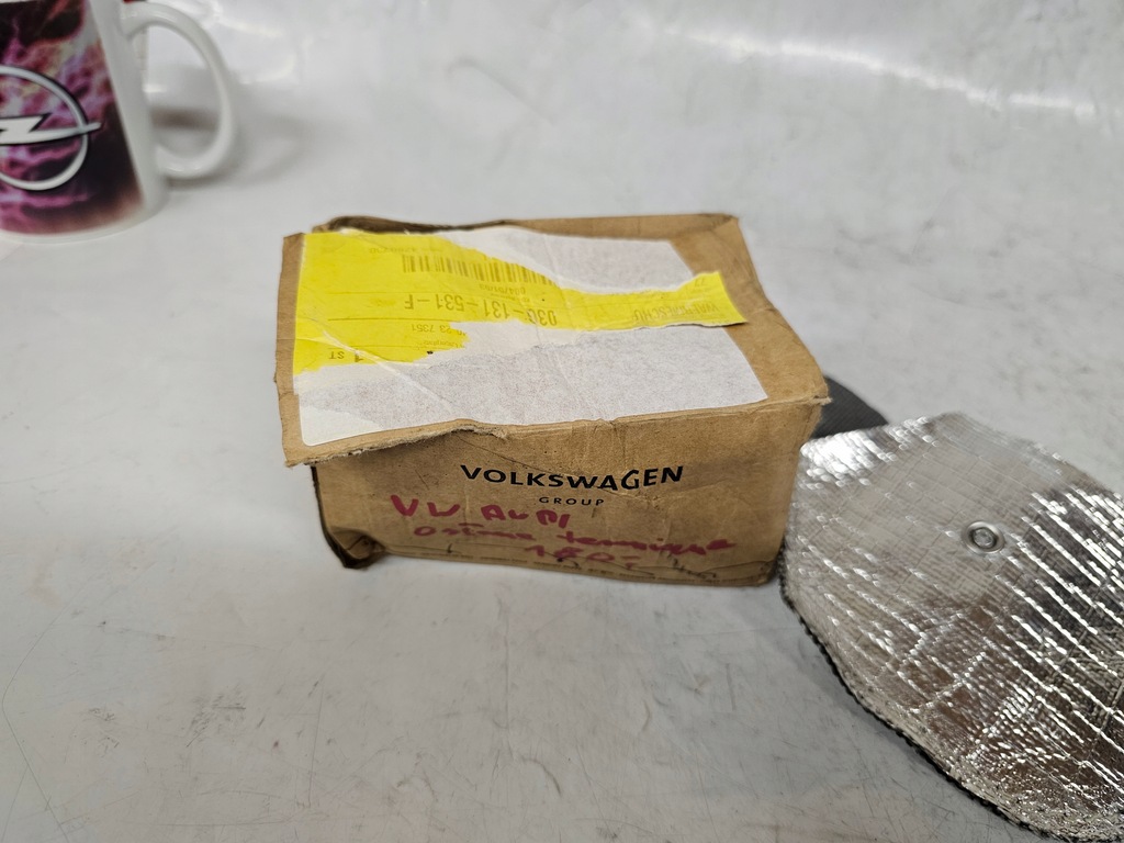 фото №6, Volkswagen audi защита тепловая 03g131531f