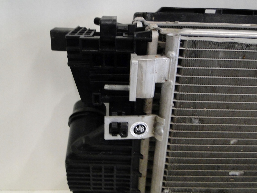 фото №10, Mercedes радіатор води кондиціонера інтеркулер вентилятор 400w glb x 247