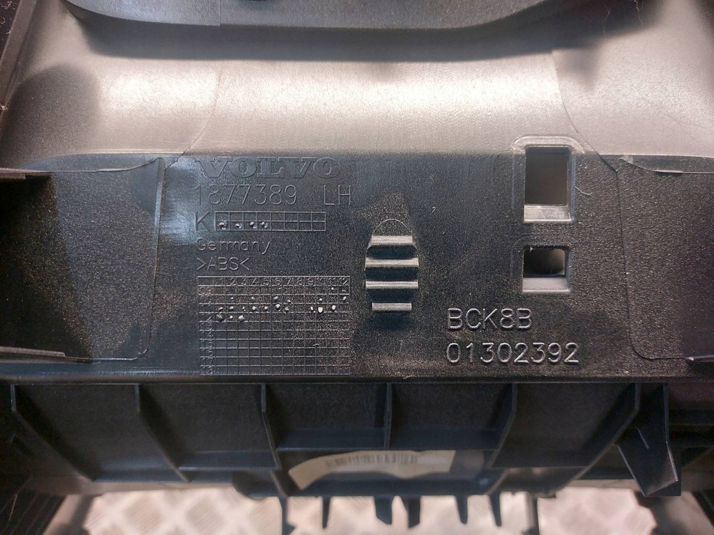 фото №7, Рамка консолі середня wodospad volvo xc60 i 1302389 1877389