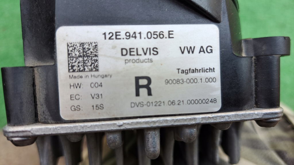 Vw e-up рестайлинг  противотуманная фара led drl правый Доставка