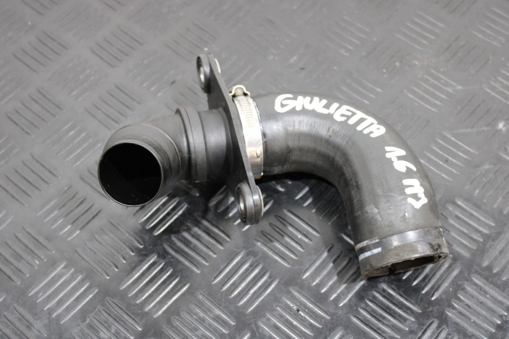 Купити Патрубок шланг інтеркулер alfa romeo giulietta рестайлінг