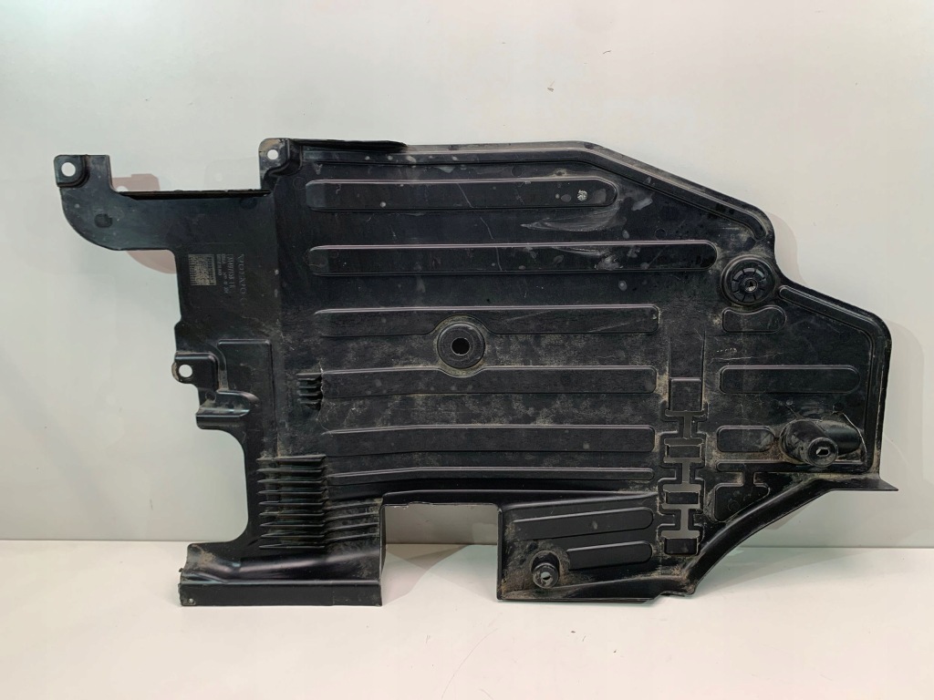 Volvo xc90 накладка плита подвеска левая 31497158 Недорого