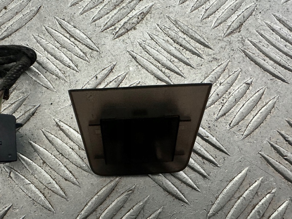 Skoda fabia 3 датчик освітленості штекер 6v0907451 Недорого