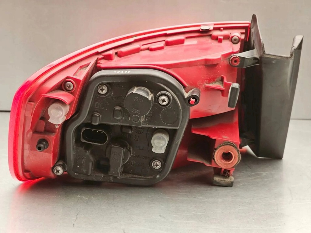 фото №9, Audi a4 s4 b8 sedan lift 2013 лампа правый задняя правая задняя