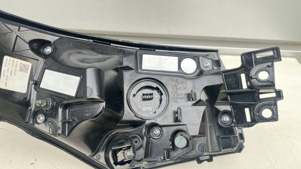 фото №6, Лампа задняя правая lexus nx ii led 21-