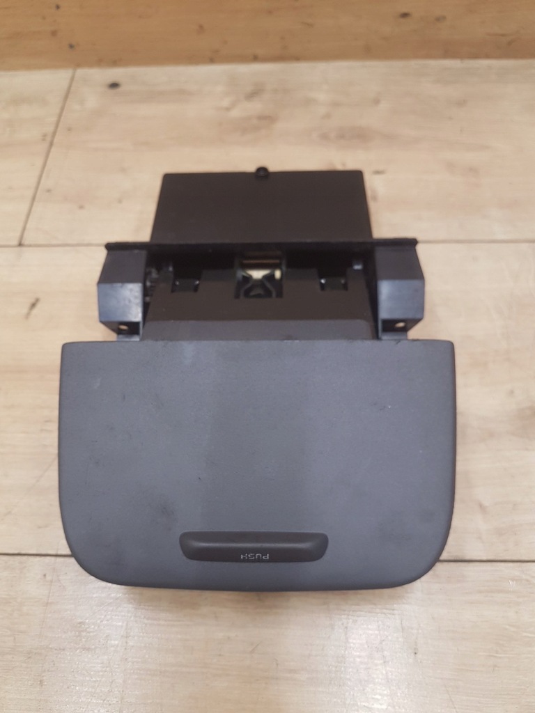 фото №1, Попільничка volvo v70