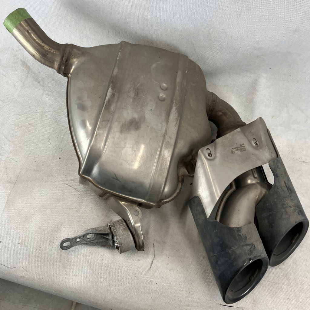 фото №1, Гасник кінцевий наконечники вихлоп porsche macan 95b