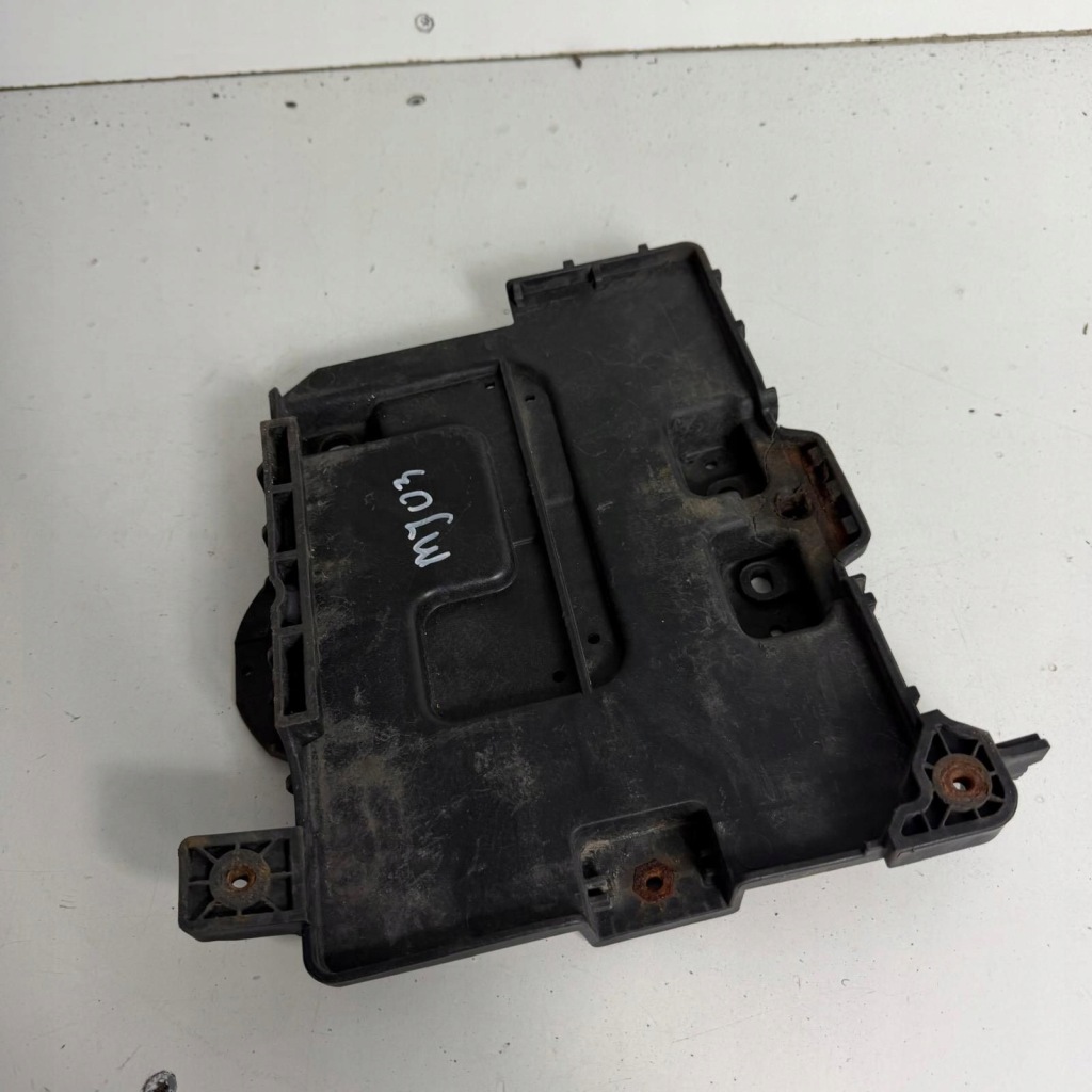 Основание кронштейн аккумулятор hyundai i30 2 1.6crdi оригинальный номер оригинал 37150a5000 с Разборки