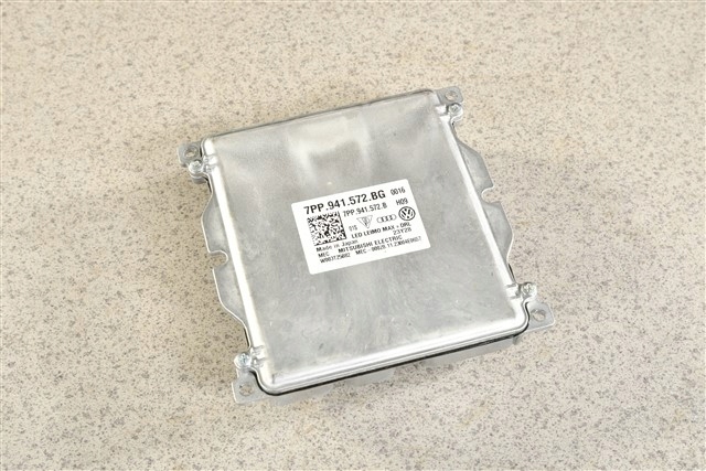 фото №4, Oryg. porsche macan 95b led pdls+ l=r модуль