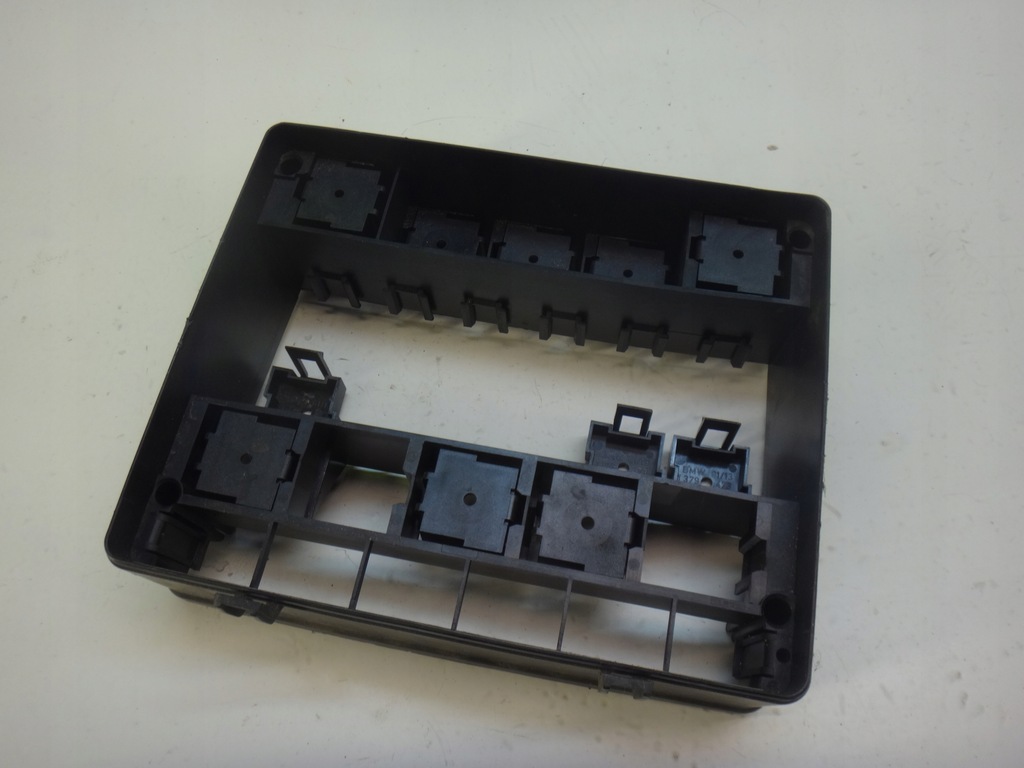 фото №1, Коробка предохранителей bmw e34