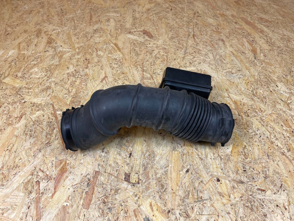 фото №7, Впуск воздухозаборник труба шланг воздуха toyota rav4 v 17881-25050 2018-