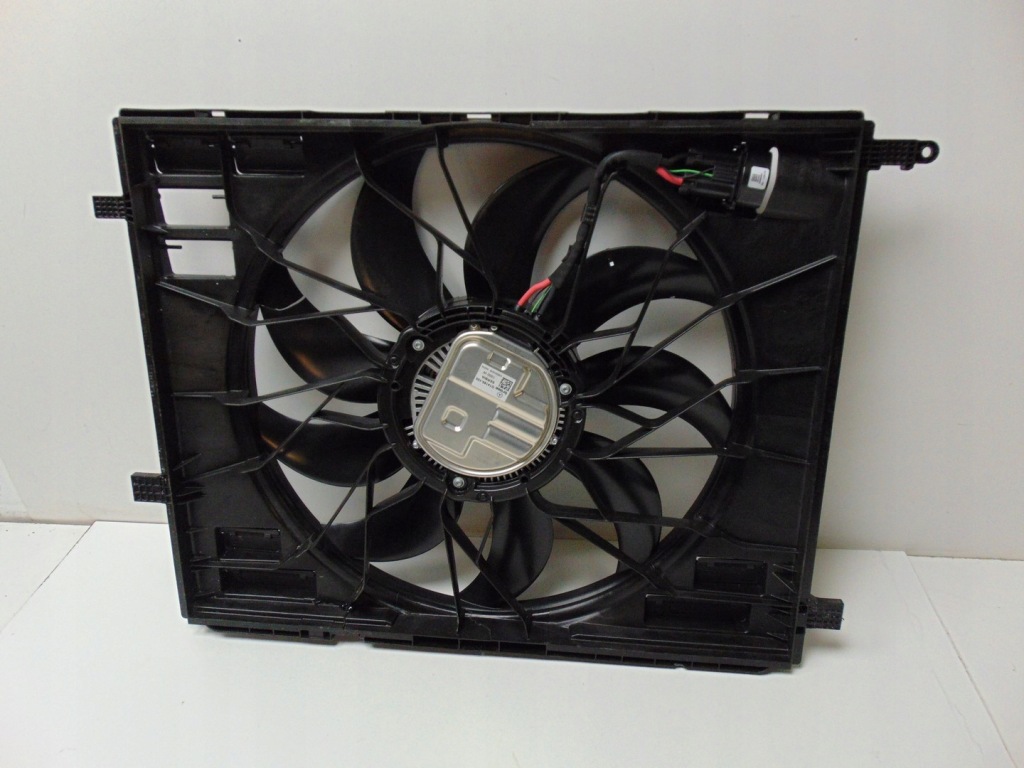 Вентилятор радиатора mercedes s klasa w223 a2239060900 Недорого