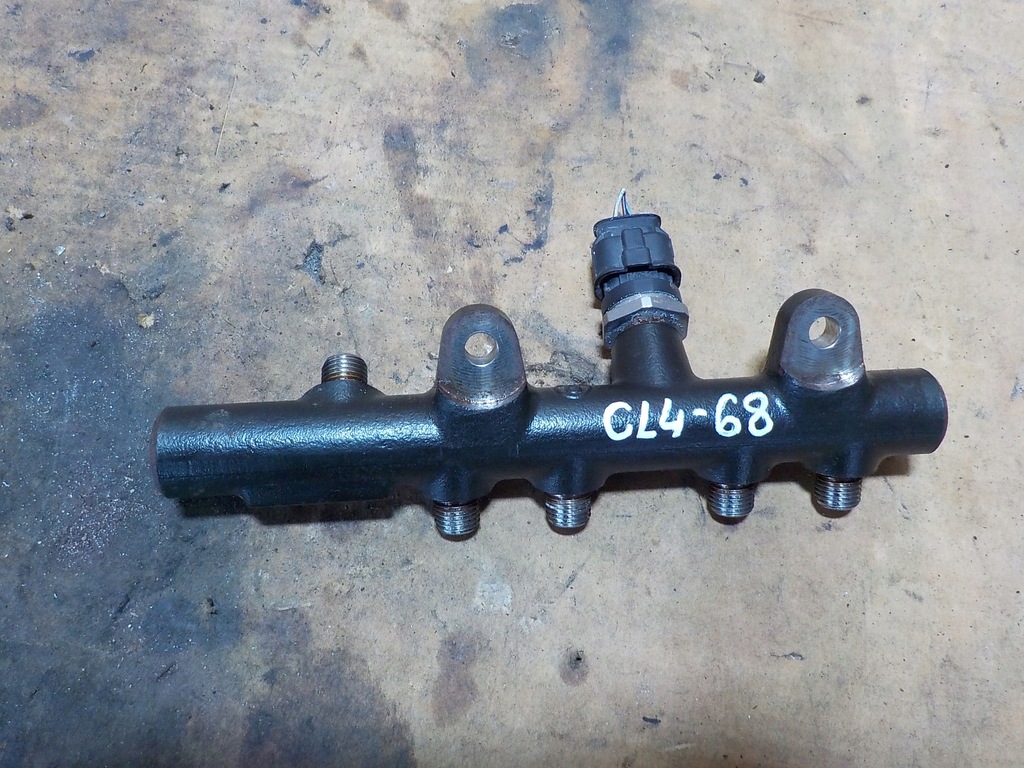 фото №1, Молдинг впрыскная clio iv 16r. 0281006241