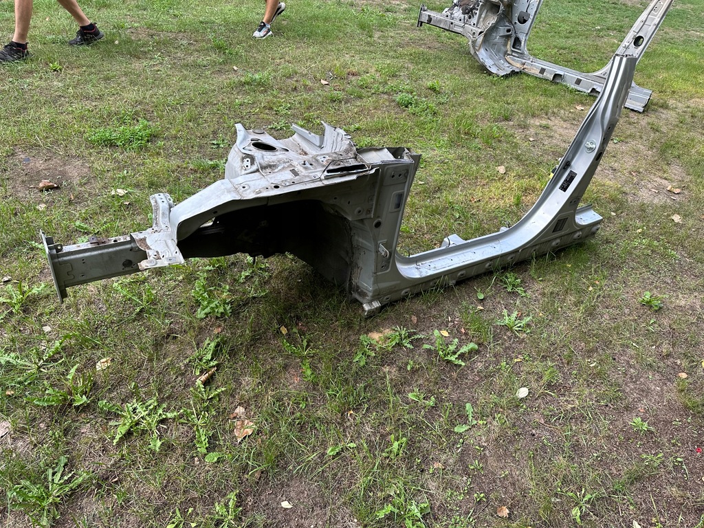 фото №1, I40 четверть левый перед лонжерон блок двигателя порог n3s