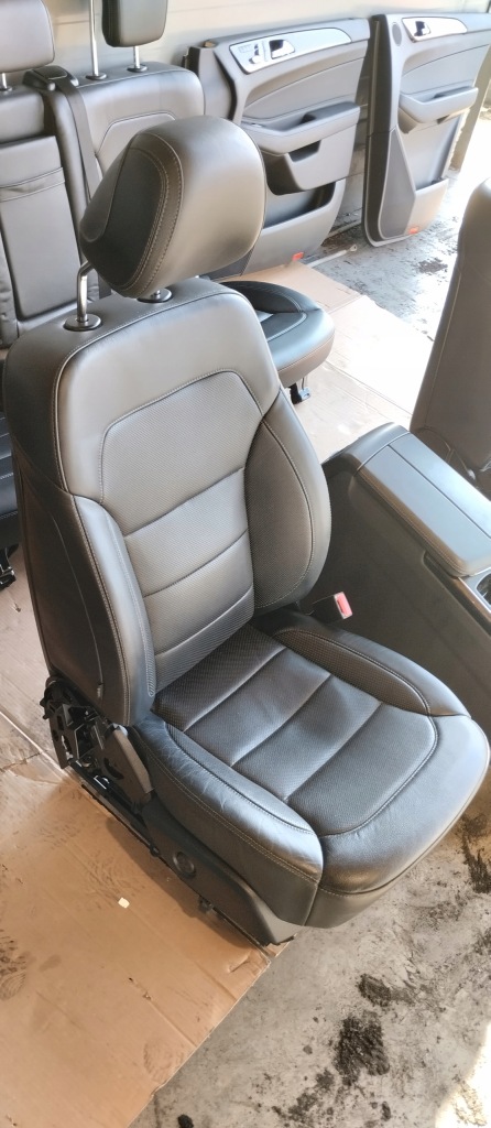 фото №5, Сидіння заднє сидіння обшивки комплект шкіра mercedes gle 166 w66 suv