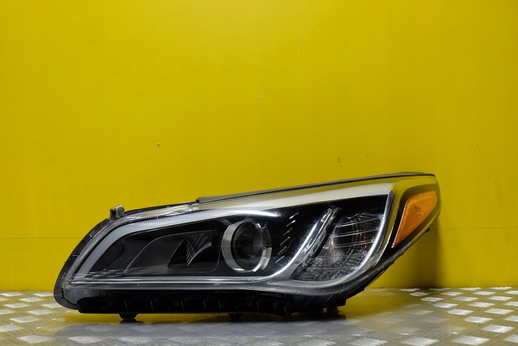 фото №1, Hyundai sonata 2015- фара лампа перед l usa