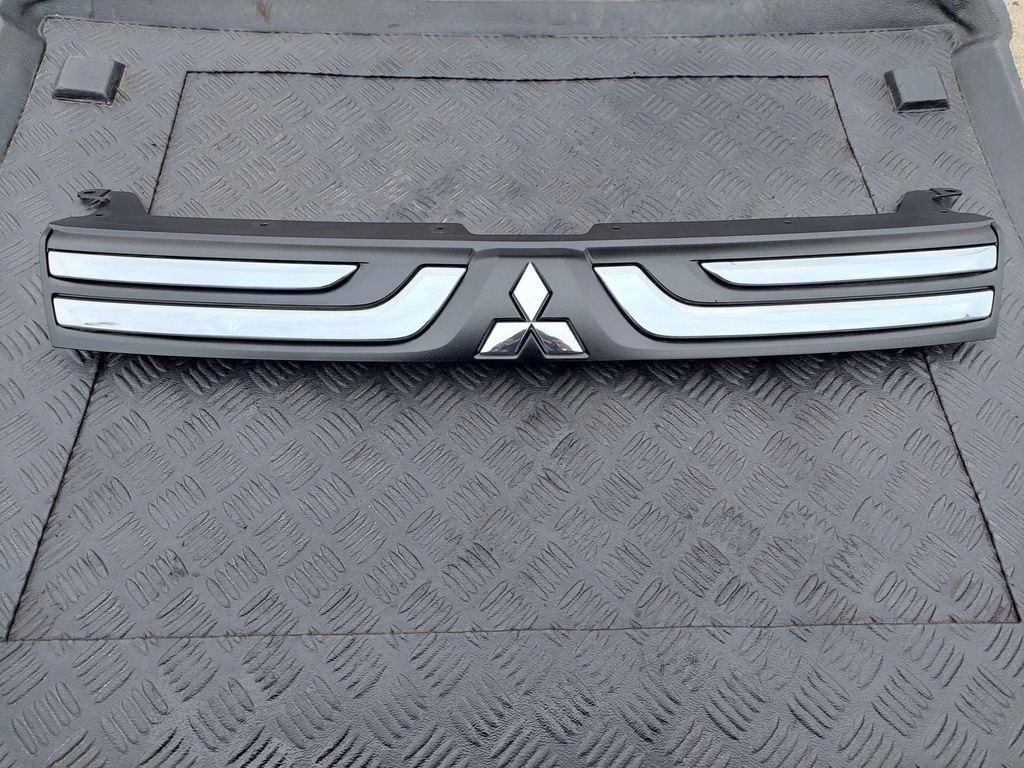 фото №1, Решётка радиатора решётка радиатора 7405a743 mitsubishi outlander 3 iii