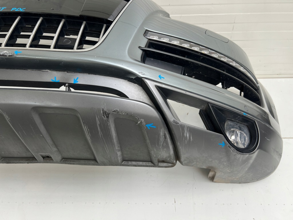 Бампер передній перед решітка радіатора решітка  audi q7 4l рестайлінг  комплектний  омивачі 4 pdc Зі Шроту