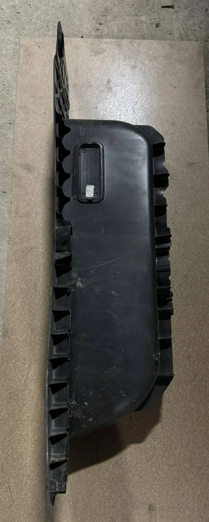 фото №2, Підніжка поріг правий перед renault trafic 8200523989