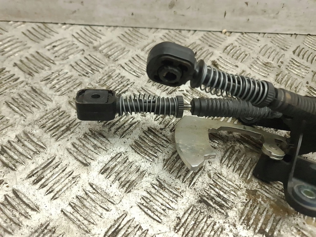 фото №7, Seat ibiza v kj 2024 домкрат перемикання передач / верхній