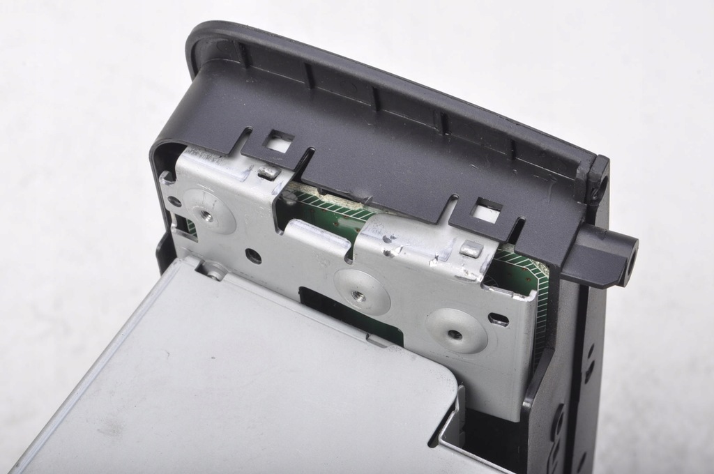 фото №13, Mercedes w176 радио навигация a2469000516