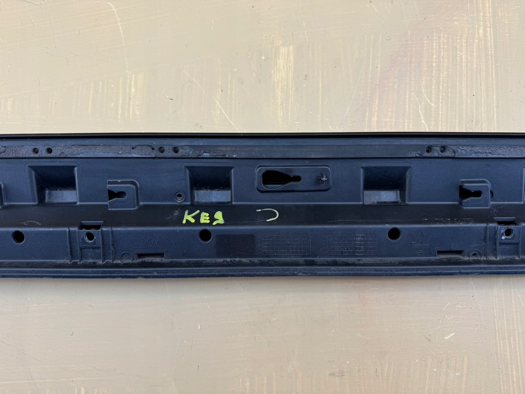 фото №15, Maserati levante 16-24r молдинг двері ліва передня лівий перед 670035236