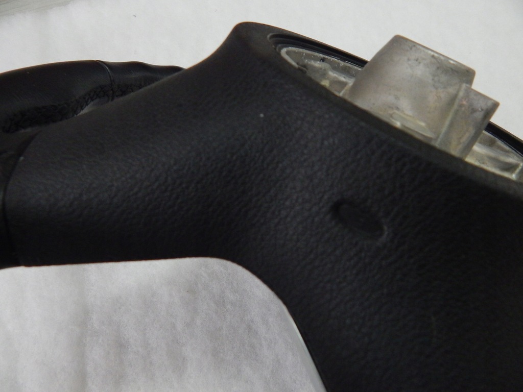 фото №12, Bmw z4 e89 - повітропровід шкіра oryg