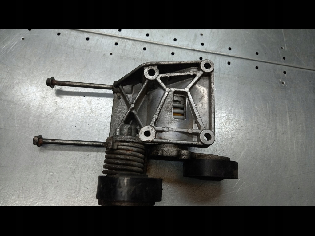 фото №5, Натяжитель ремень volvo v50 30650957