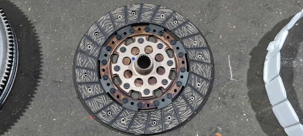 фото №8, Nissan 1.6 dig-t 2010-2019 зчеплення притиск колесо двомасовий оригінал