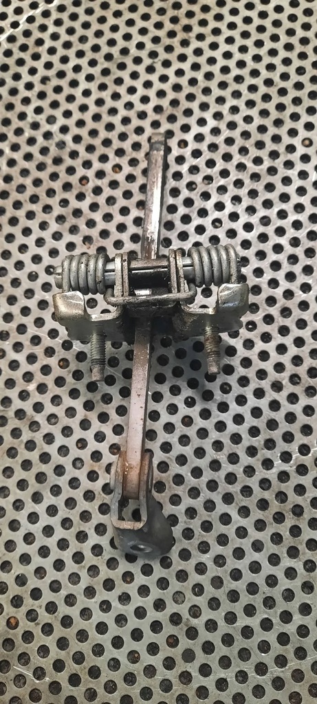 фото №1, Ограничитель дверь renault trafic 804304453r