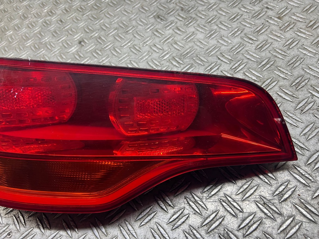фото №6, Audi q7 4l 2006 задняя сторона левая лампа задняя