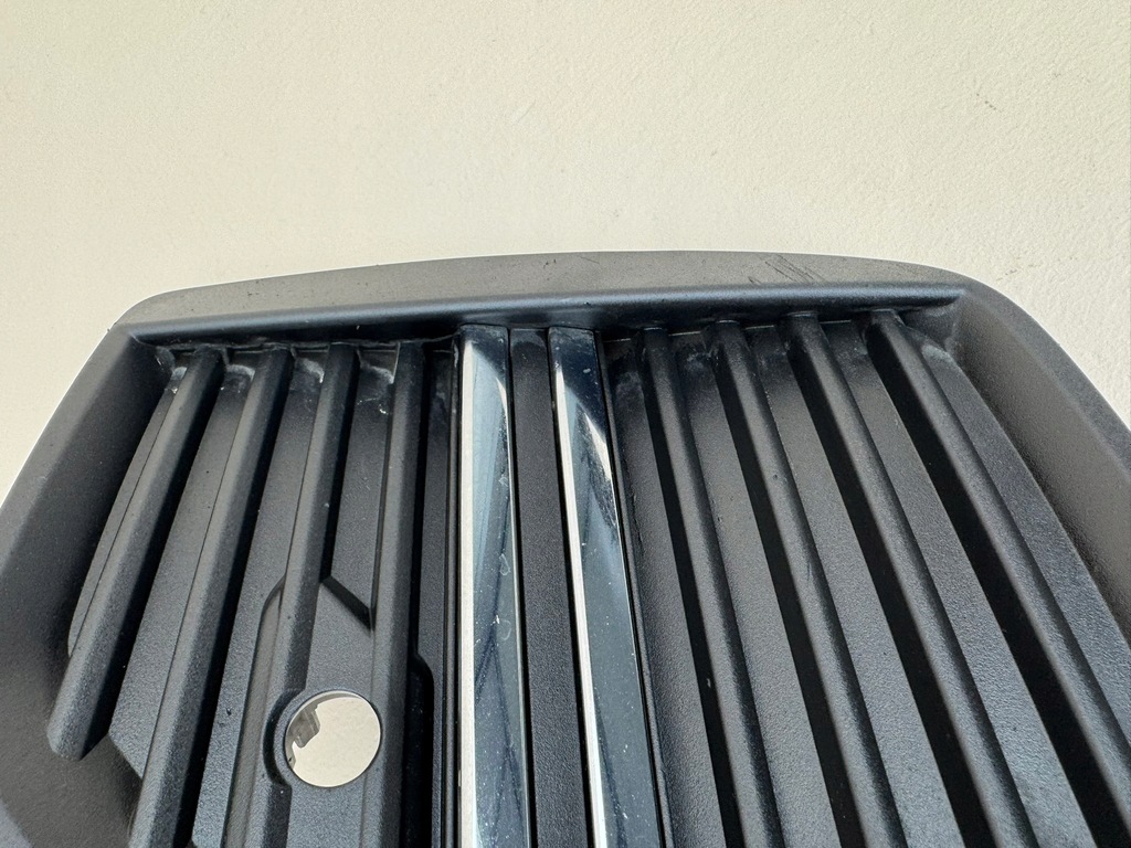 фото №11, Volvo xc60 2 ii 22r- решітка права бампера правий перед 32234947