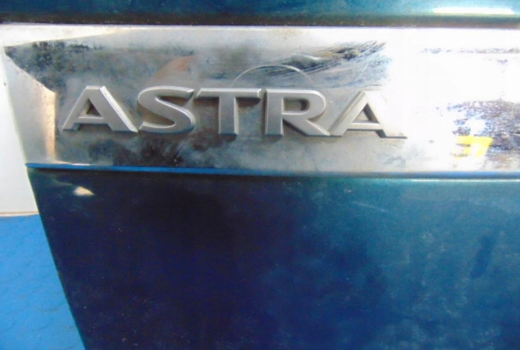 фото №9, Opel astra h kombi задняя крышка багажника