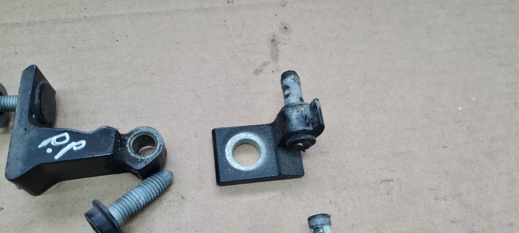 фото №6, A4 b9 8w s4 петля петлі двері праве правий перед комплект ly9t