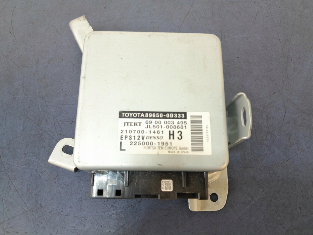 фото №1, Toyota yaris iii модуль усилителя 89650-0d333