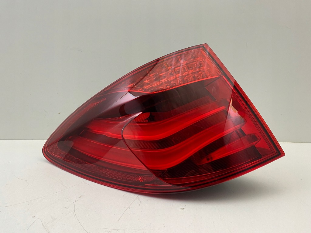 фото №1, Bmw 5 f07 gt левая лампа задняя задняя led 09- 7199643